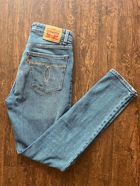 Levi's 721 Vintage High Rise Woman’s Blue Skinny Jeans Sz 27